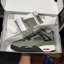 Jordan 4 Undefeated Size 9 DS