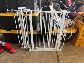 2 Baby Gates