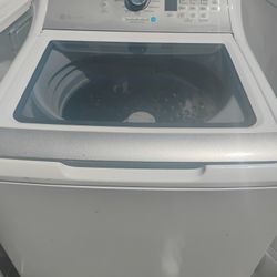 XXL Cleartop Crosely Washer By Maytag 