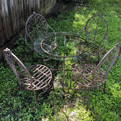 Unique Wrought Iron Table And Chairs