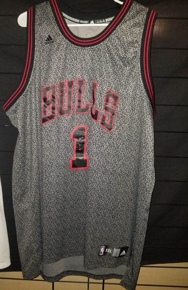 NBA Chicago Bulls Derrick Rose #1 Basketball Jersey Youth Size L for Sale  in Carpentersville, IL - OfferUp