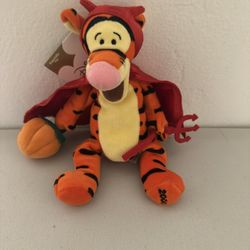 Disney Store Tigger Devil Halloween Bean Bag Plush stuffed red cape Pooh