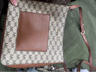 Mk purse .