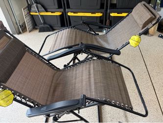 Zero Gravity Chair Lounger NEW (Set of 2)