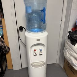 Aquverse Water Fountain