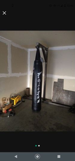 Boxing Bag And Stand $$$