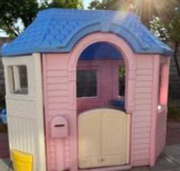 Little Tikes Playhouse
