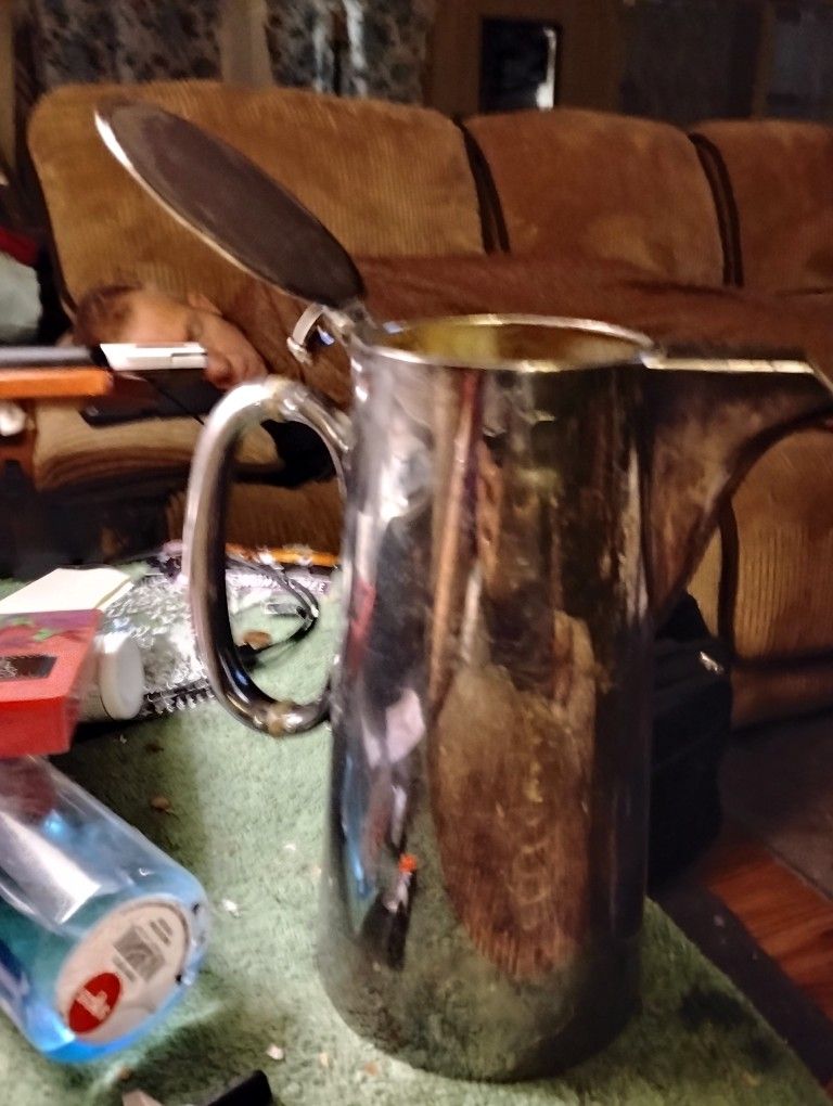 Silver Coffee Urn. Hallmarked Anc 1820