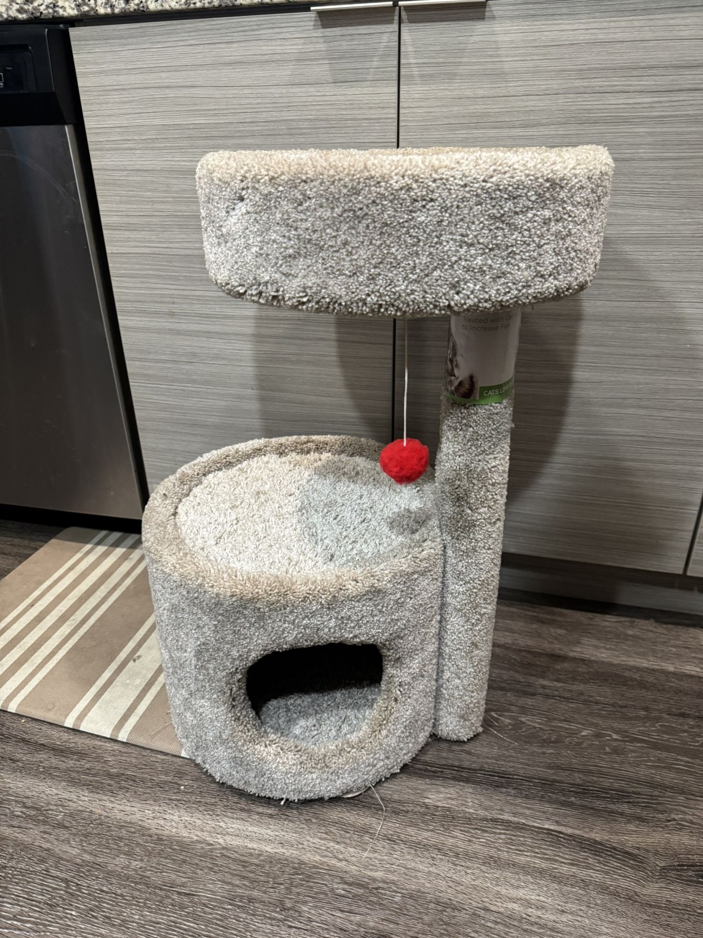 Brand New Premium Cat Furniture – Catnip Covered