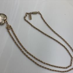 1978 Gold Heart Locket Necklace 