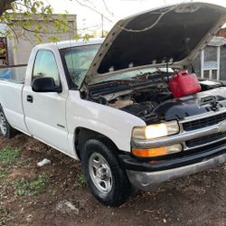 Dos. Thousand Chevy. Necesita. Necesitas Registra Sion Y