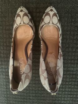 Coach heels size 7.5