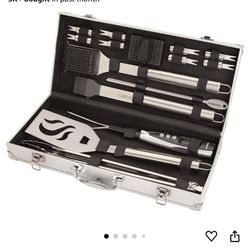 Cuisinart 20 Piece Deluxe Grill Set 