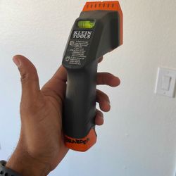 Stud finder