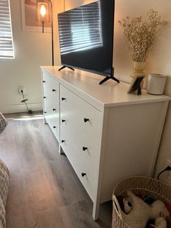 White 6 Drawer Dresser