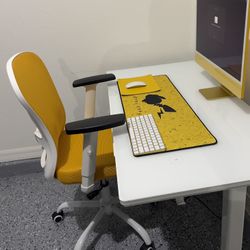Apple iMac Yellow with M1 Chip, 8-core CPU 24-inch, 8GB RAM, 256GB SSD & Office/Gaming Chair