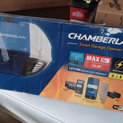 Chamberlain Smart Quiet Garage Door Opener