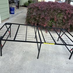 Metal Foldable Bed Frame