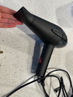 Blow dryer