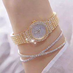 NEW Ladies Gold Tone Rhinestone Bling Sparkly Watch + Bracelets Set!