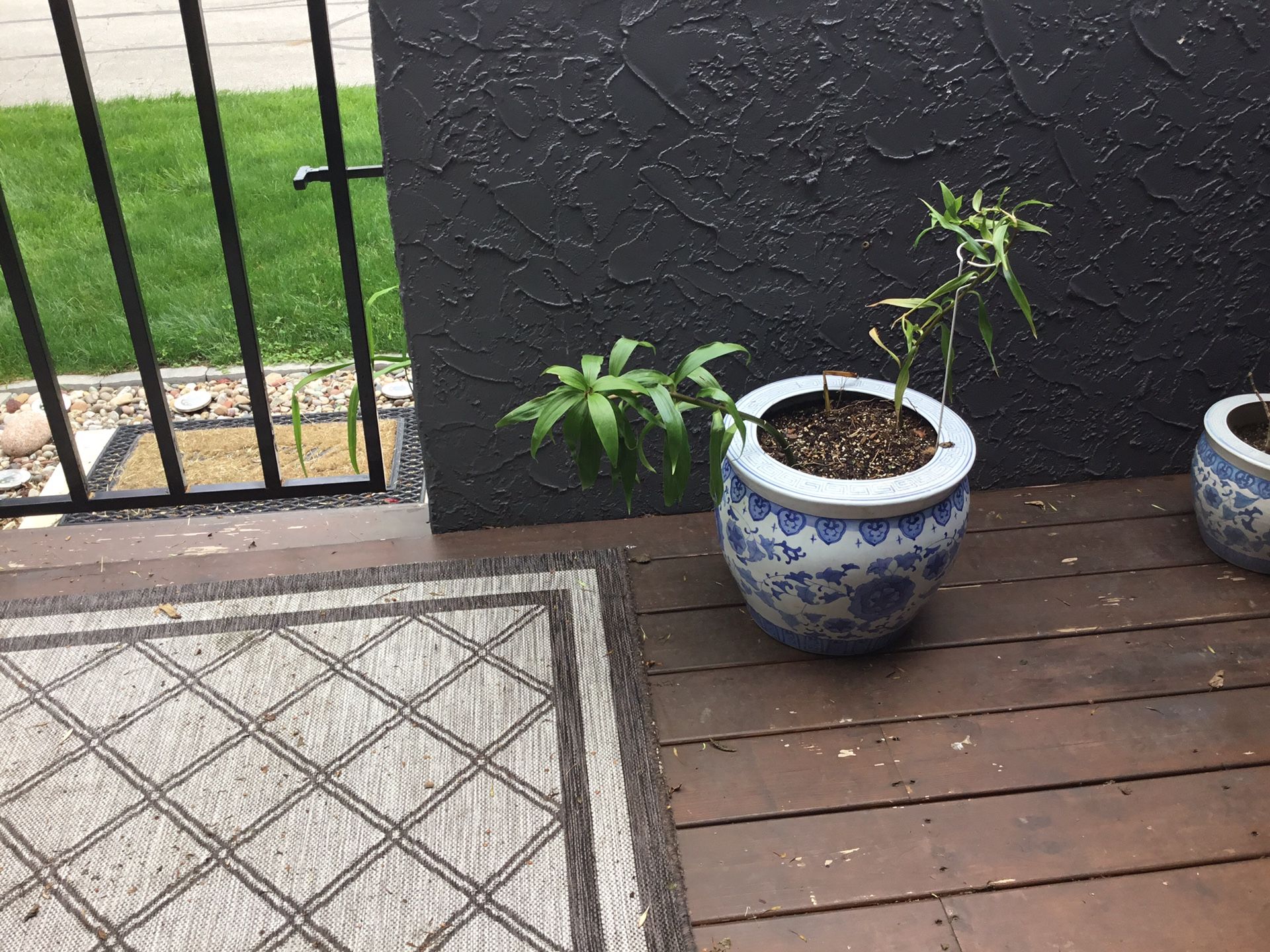 Big  Blue & White Flower Pot