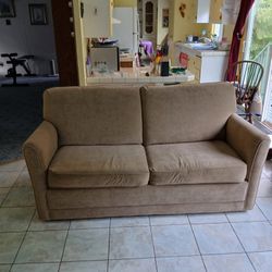 Lane Hidabed Couch 