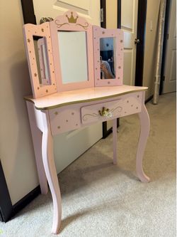 Comes with chair UTEX Kids Vanity Set with Mirror and Stool, Kids Make Up Vanity