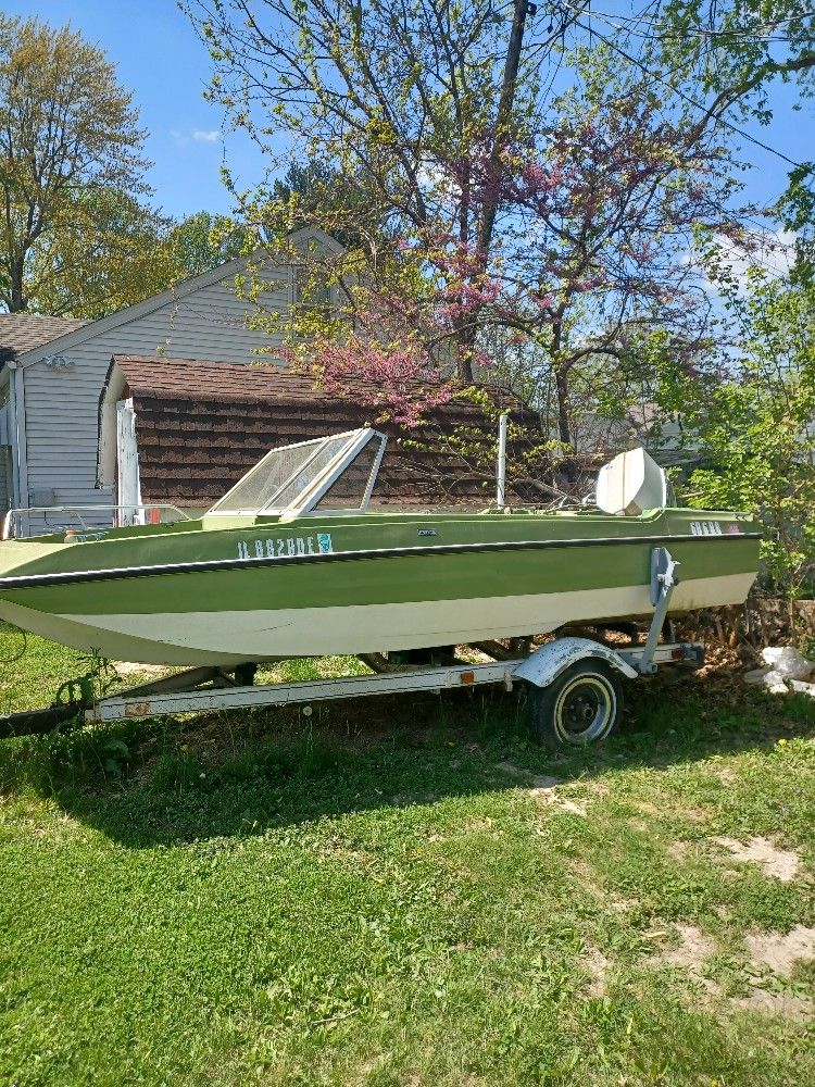 1974 LARSON SHARK