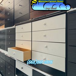 Multi Color 8 Drawer Tocador 