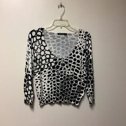Women’s THE LIMITED 100% cotton black &white button-down cropped cardigan sweater… Size large
