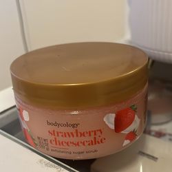 Bodycology strawberry cheesecake scrub