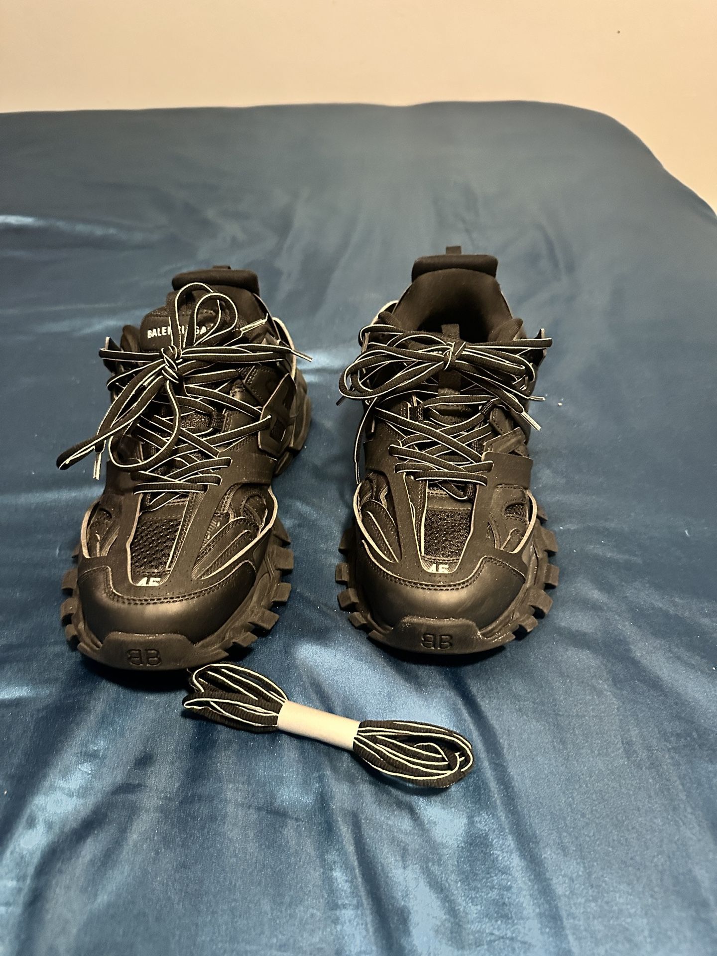 Balenciaga track Sneakers Size 12 display picture 1