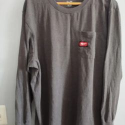MILWAUKEE LONG SLEEVE TEE SHIRT.... CHECK OUT MY PAGE FOR MORE ITEMS