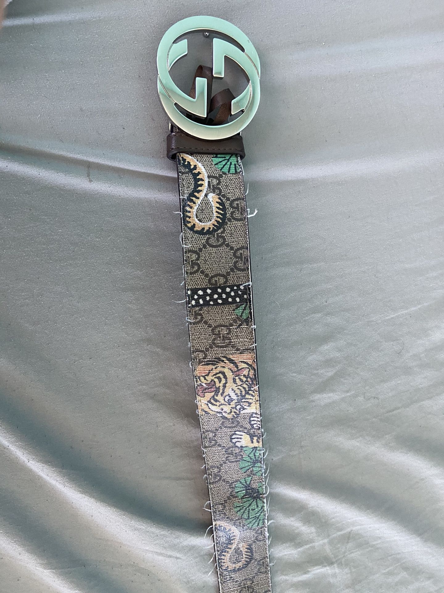Gucci belt $120 HMU