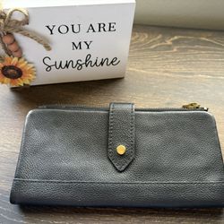 NWOT Fossil Bifold Leather Wallet 