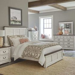 White King Bedroom Set - Modern Farmhouse - King Bed Dresser Mirror Nightstand