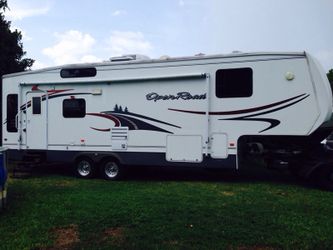 Rv 5th wheel pilgrim 361 like new