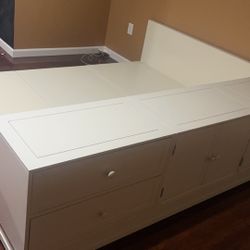 Pottery Barn Kids Platform Bed