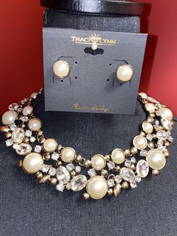Necklace Set $15