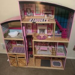 Doll House 