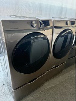 Samsung front load washer and electric dryer set