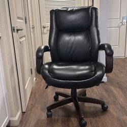 Leather LazBoy office chair