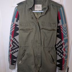 Thread & Supply Jacket Womens M Cargo Utility Green Hooded Aztec Knit Sleeves