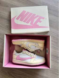 Size 8 men jordan 1 low
