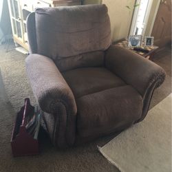 I’n Wasco- Gently Used Recliner $100