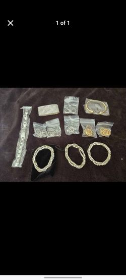 Costume new cz bagged jewelry necklace bracelet earrings in velvet pouches