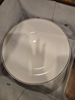Gold rim dinner plates