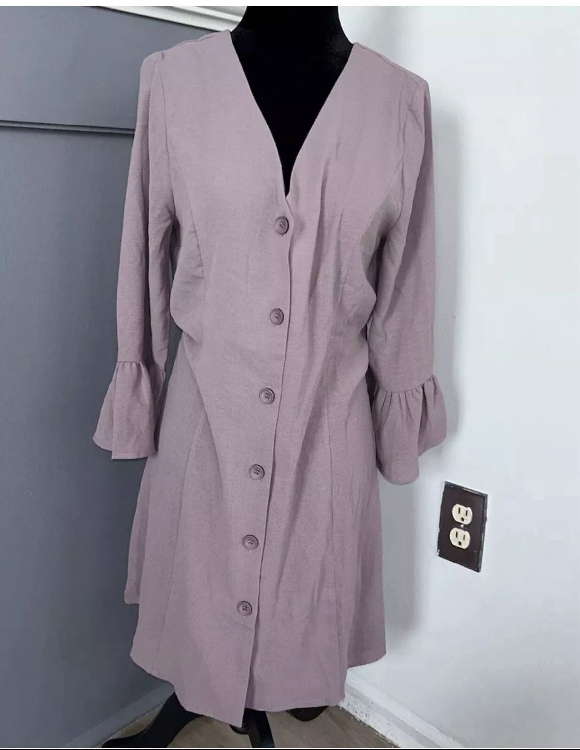 Entro NWT Tunic Top Size M Bell Sleeve Button Down Taupe Blouse
