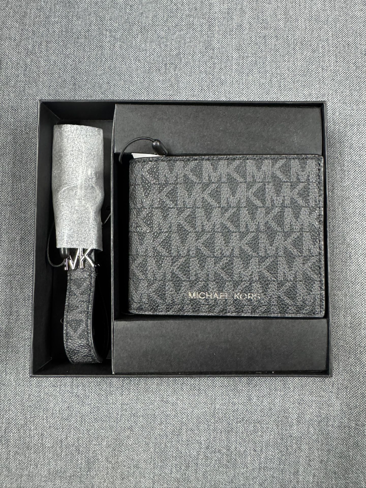 MK Wallet W/Keychain