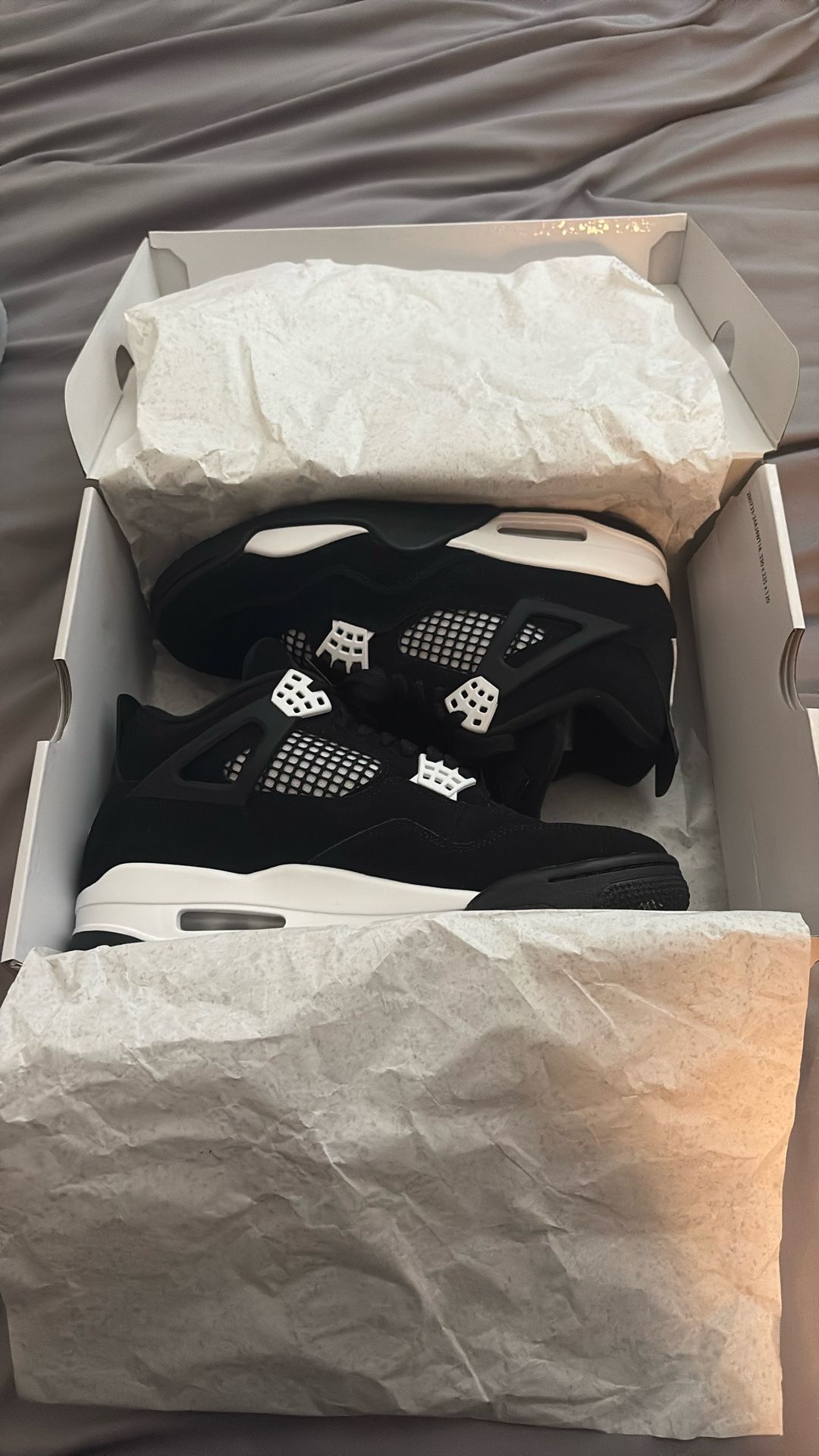 Jordan 4 Retro White Thunder 